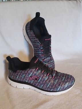Skechers Womens Multicolor Slip-On Athletic Sneakers Size 7